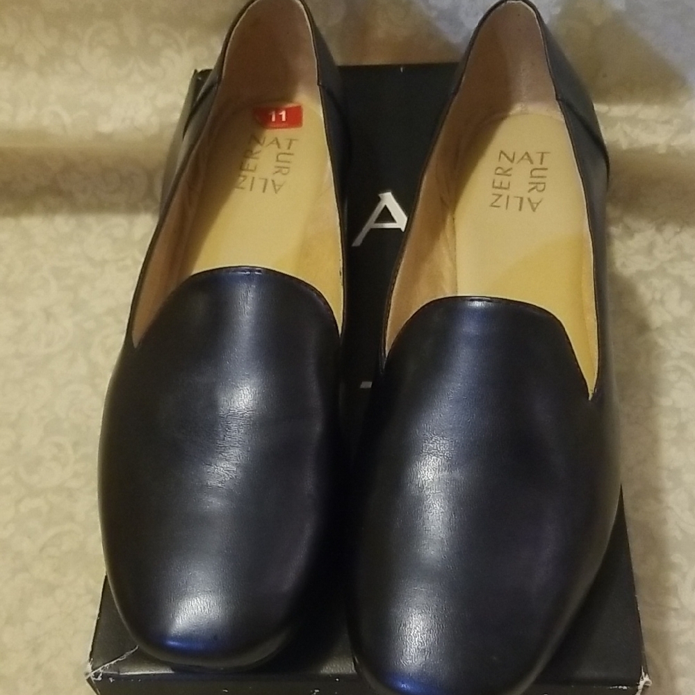 Naturalizer Blue Flats Sleek Loafers